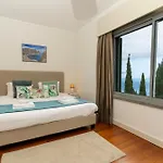 Antonina By Madeira Real